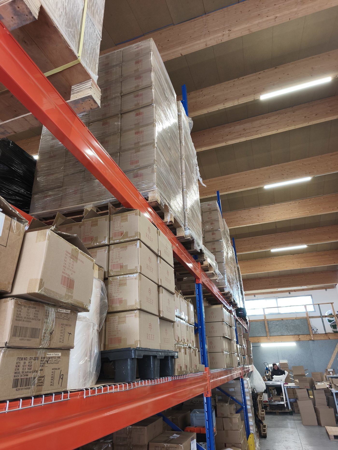 Entrepôt INTERESSENS — stockage palettes